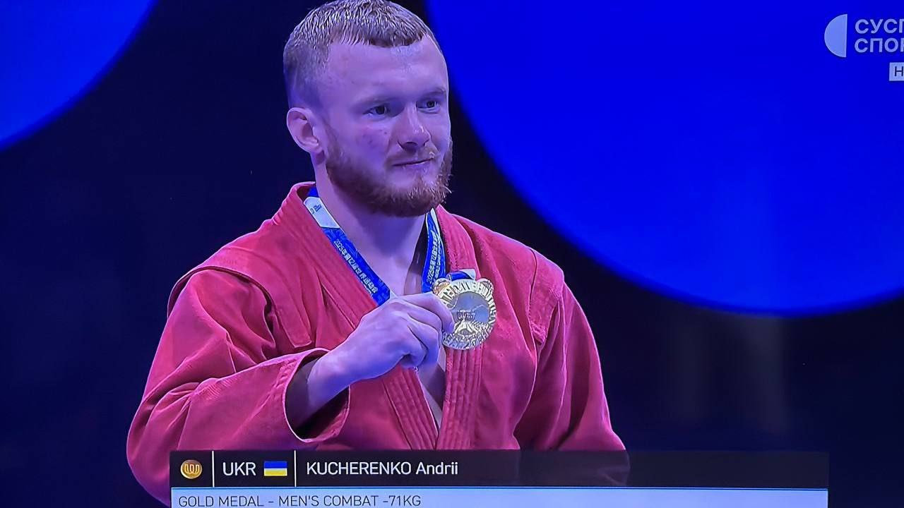 Випускник ХДУ присвятив перемогу на Всесвітніх іграх Херсону