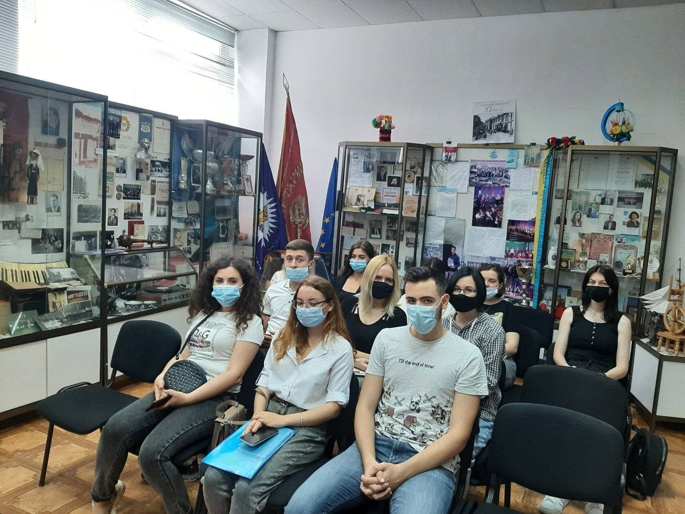 18 червня до народного зразкового музею історії ХДУ на оглядову екскурсію “Від Юр'ївського…