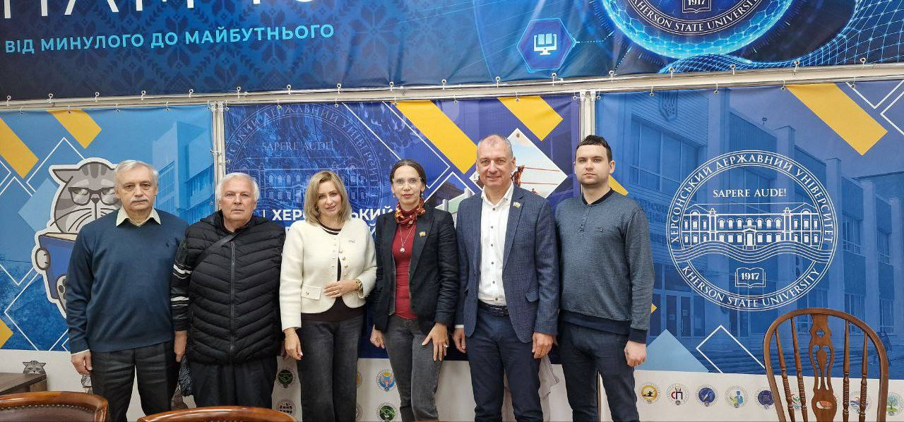Представники факультету комп’ютерних наук, фізики та математики зустрілись з проректорами ХДУ