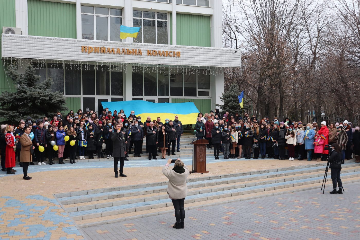 Ми разом попри те, що по всьому світу: спільнота ХДУ відзначає День Соборності України