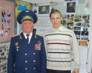 Про досі незабуту війну в Афганістані розповів студентам ХДУ генерал-майор Євген Самсонкін