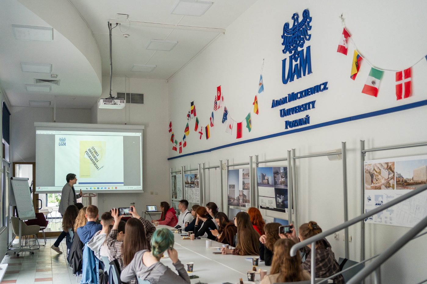 Студентка ХДУ бере участь у Міжнародній весняній школі