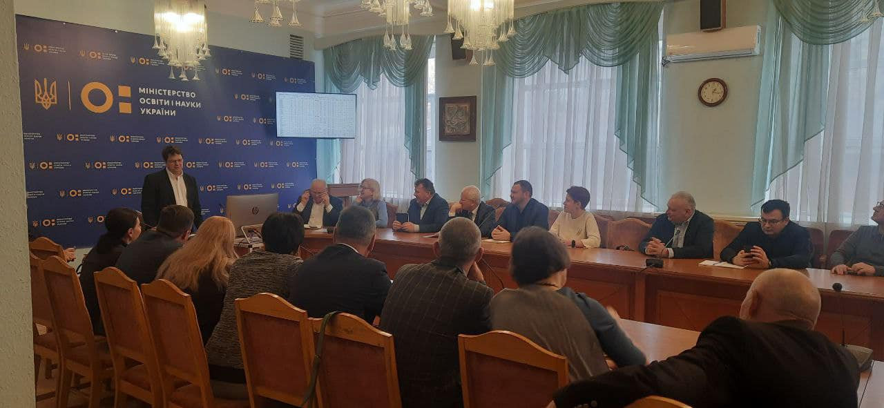 15 здобувачів медичного факультету ХДУ працюють у зоні бойових дій та у Херсоні