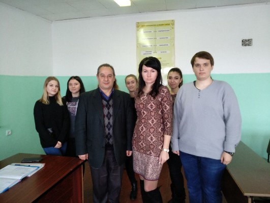 7 грудня в рамках Всеукраїнського тижня права на історико-юридичному факультеті Херсонського державного університету відбулася зустріч студентів другого курсу СВО «бакалавр» спеціальності 081 «Право» з заступником начальника — начальником відділу представництва інтересів Фонду в судах та інших органах юридичного управління головного управління Пенсійного фонду України в Херсонській області Ткачук Л.О.