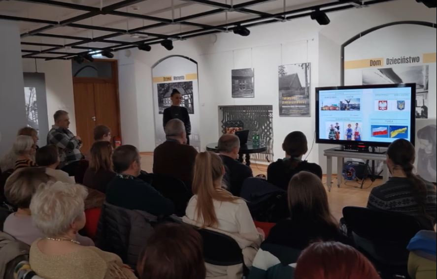 Випускниця ХДУ популяризує історію України за кордоном