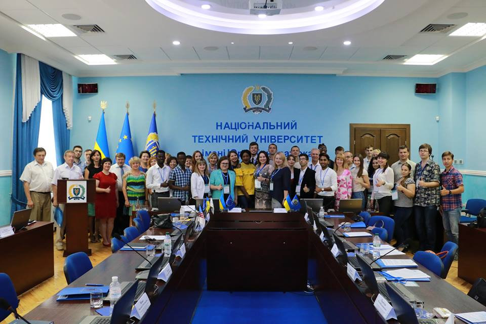26 червня співробітник відділу міжнародн их зв’язків Бобров Є.А. брав участь у науково-мет…