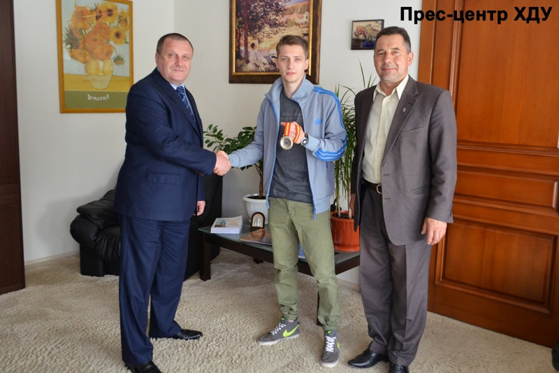 З 31 березня по 4 квітня у місті Вальядолід (Іспанія) тривав чемпіонат Європи зі стрибків…