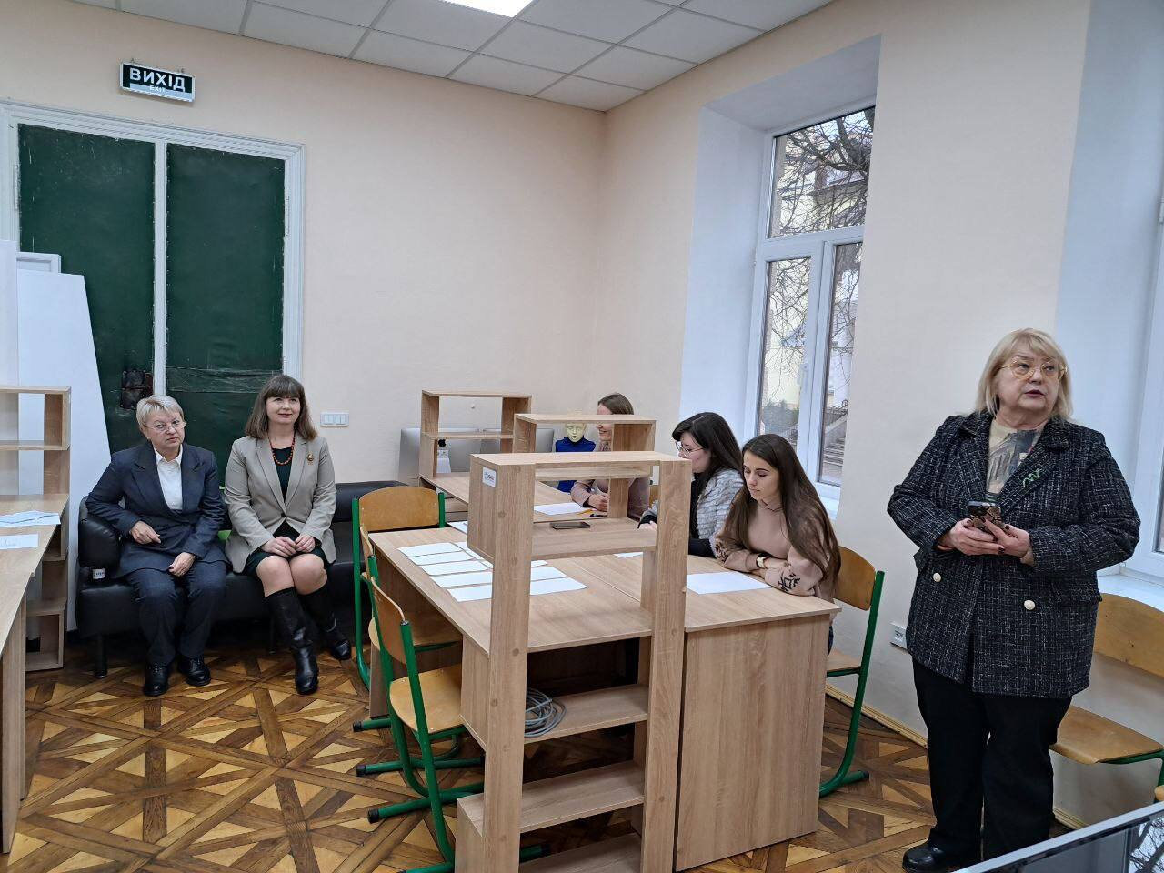 17-18 грудня в івано-франківському офісі ХДУ відбулась державна атестація здобувачів-істориків