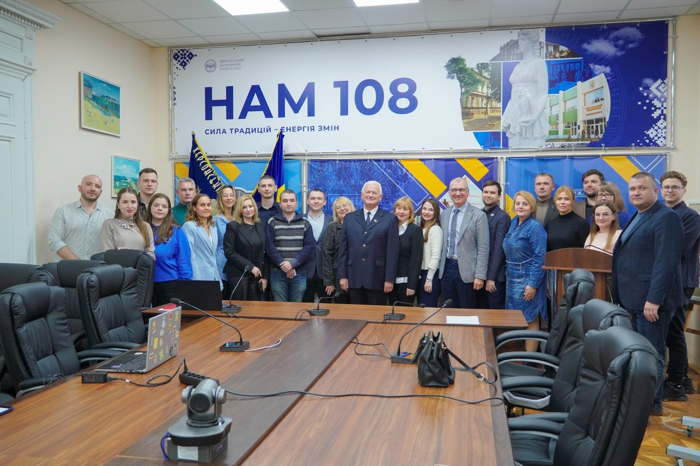 Аспіранти ХДУ отримали посвідчення