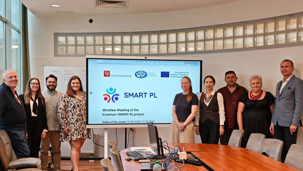 Деканеса ХДУ взяла участь у робочій сесії проєкту Erasmus+ SMART-PL