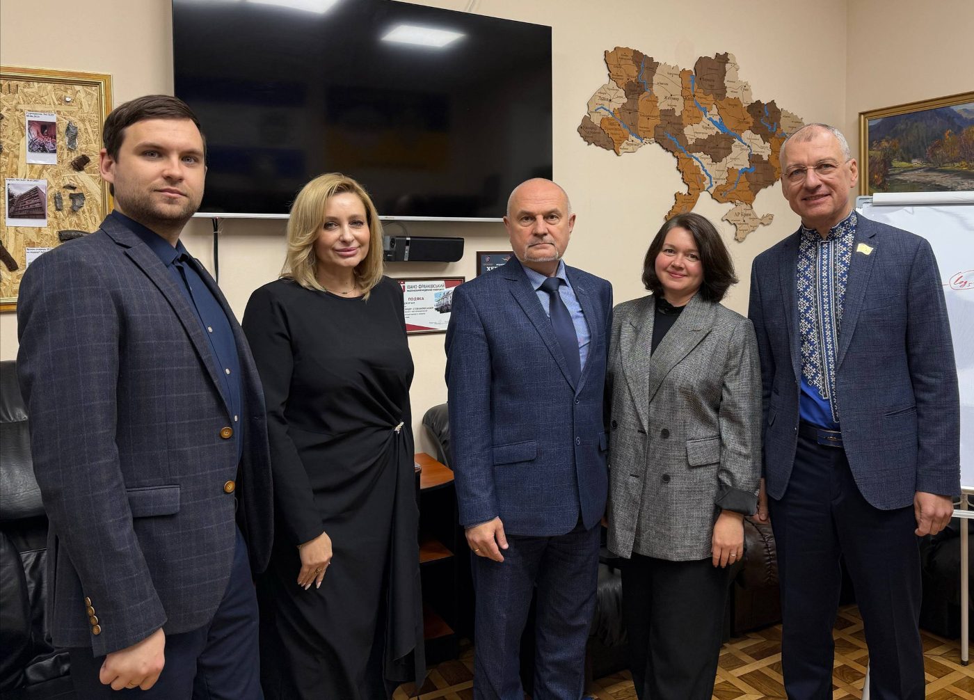 ХДУ відвідали іноземні та українські партнери за проєктом VUIAS