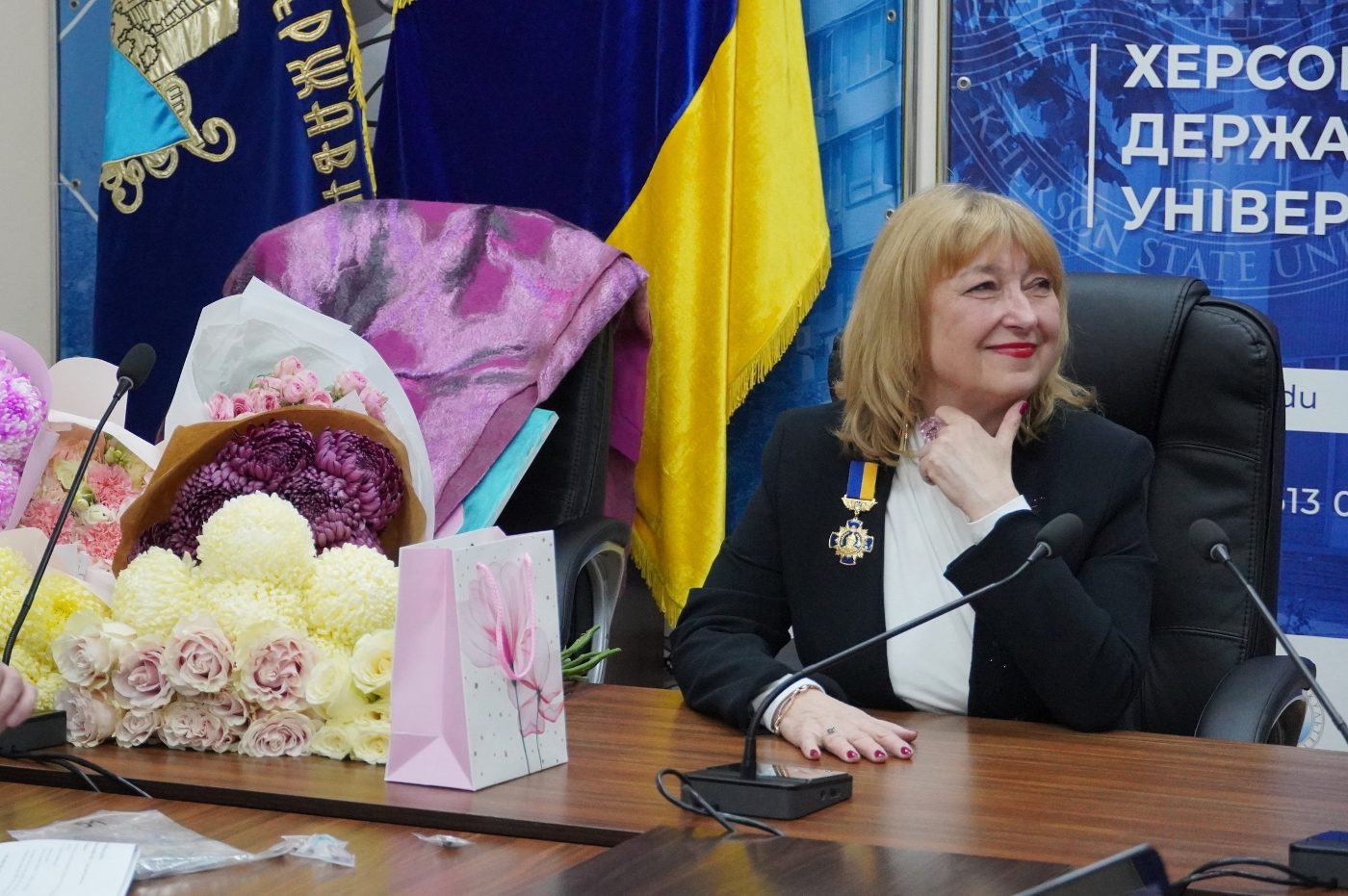На педагогічному факультеті ХДУ привітали декана Любов Петухову з ювілеєм