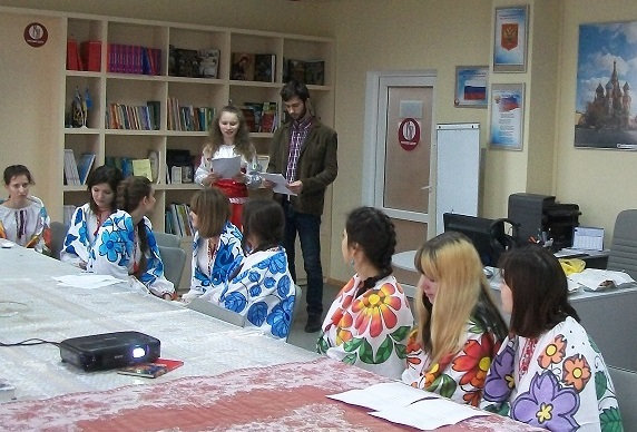 На факультеті іноземної філології святкували Масляну