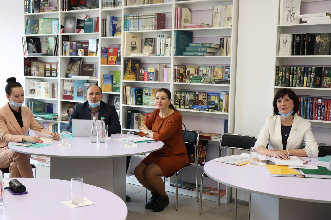 http://www.kspu.edu/PublisherReader.aspx?newsId=14058 Сьогодні, 14 травня 2021 р., у Херсо…