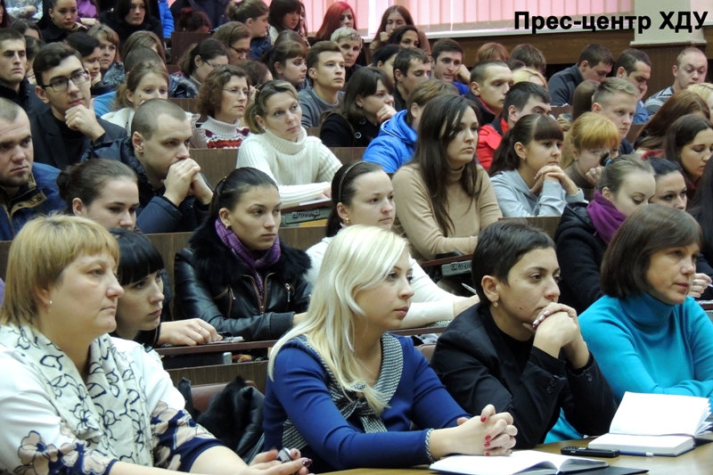 Випускники ХДУ обговорили питання майбутнього працевлаштування