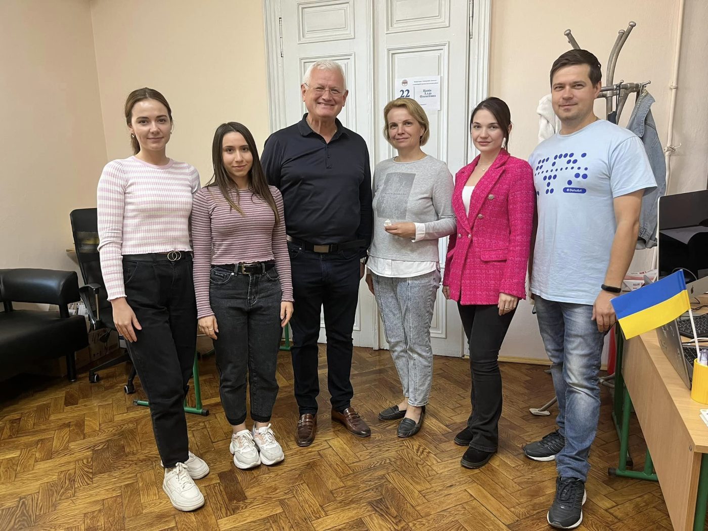 Представниці Департаменту освіти та науки Івано-Франківської ОДА показали, як працює офіс ХДУ