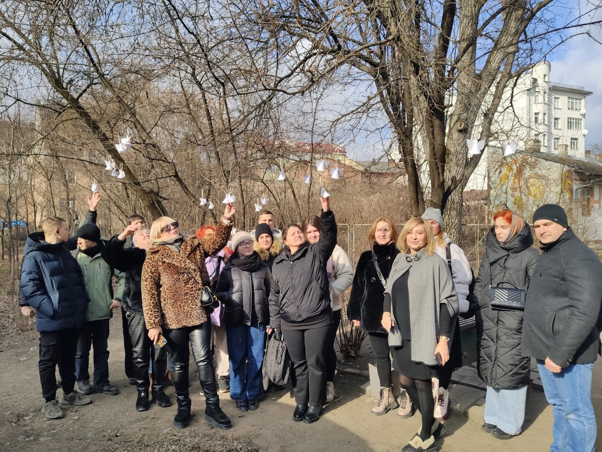 Студенти та викладачі ХДУ долучилися до акції “Ангели пам’яті”