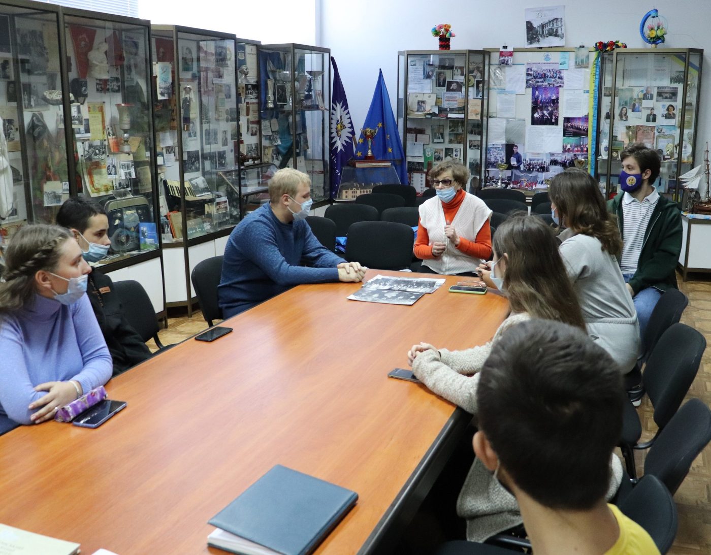 Фахівці музею ХДУ навчають екскурсоводів-початківців