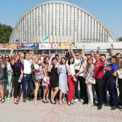 Вже традиційно новий навчальний рік для студентів-першокурсників Херсонського державного університету та учнів Академічного ліцею імені О.В.Мішукова Херсонської міської ради при ХДУ розпочався зі святкового концерту у ККЗ «Ювілейний». Не залишилися осторонь цієї прекрасної події й наші першокурсники, гордість історико-юридичного факультету!