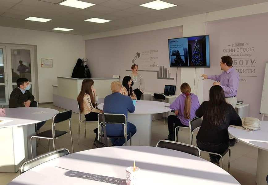 У ХДУ відбулося святкове засідання Speaking club