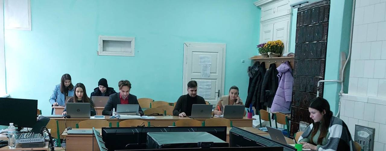 В іванофранківському офісі ХДУ облаштовано комфортний робочий простір