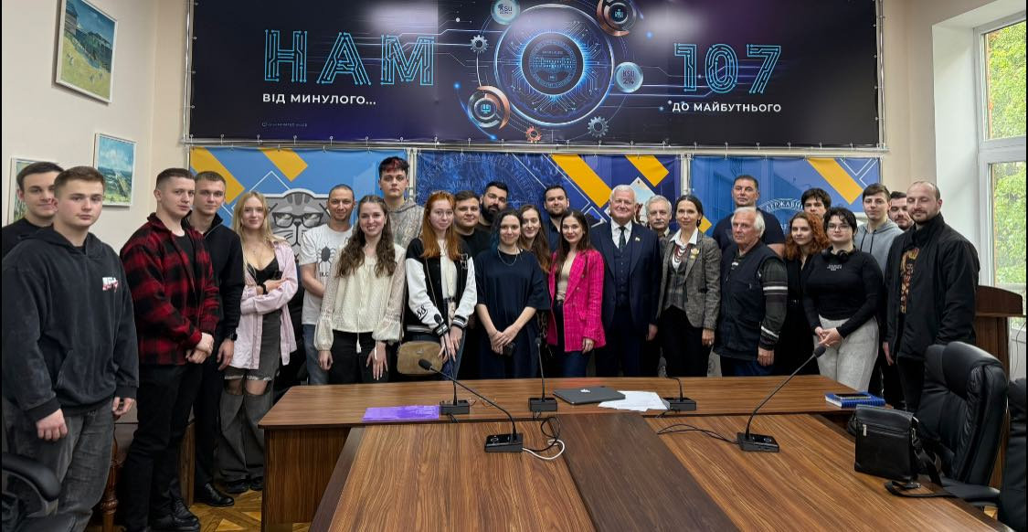 “Секрети успішної людини”: ректор ХДУ прочитав публічну лекцію