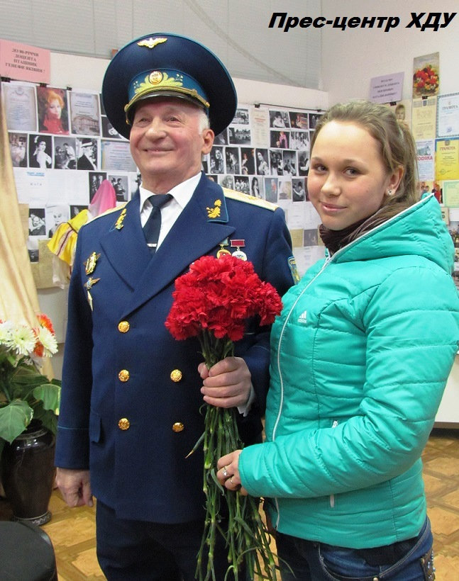 А чи знаєте ви космонавтів України?