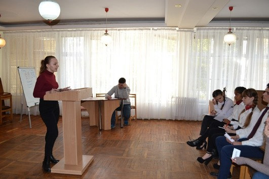 22 жовтня в Херсонській обласній бібліотеці для юнацтва ім. Б.А. Лавреньова відбулася правова гра-дебати між студентами-правниками 4 курсу історико-юридичного факультету Херсонського державного університету та студентами Херсонського кооперативного економіко-правового коледжу