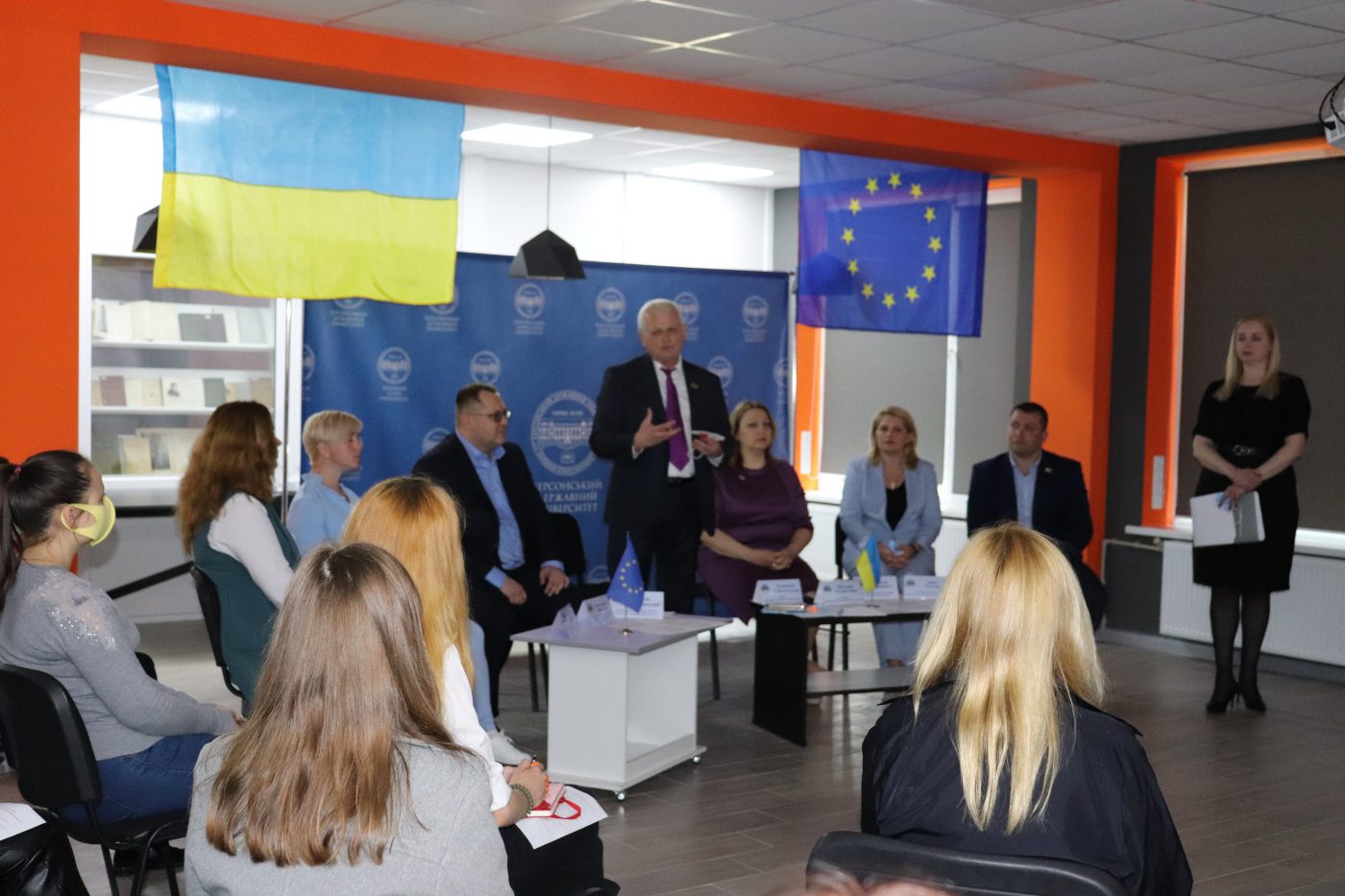 «Професійний розвиток та європейська інтеграція»: у ХДУ пройшла панельна дискусія