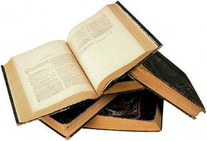 C ьогодні перший день Міжрегіональної спеціалізованої виставки «Книжковий салон. Абітурієн…