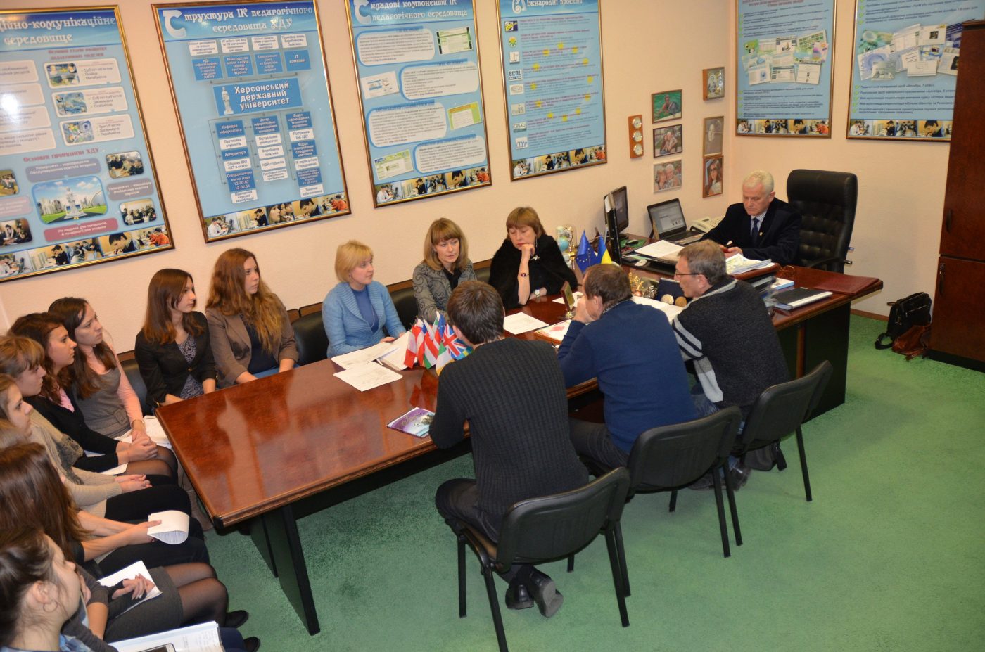 Студенти ХДУ отримали змогу пройти безкоштовне навчання протягом ІІ семестру 2013/2014 н.р…