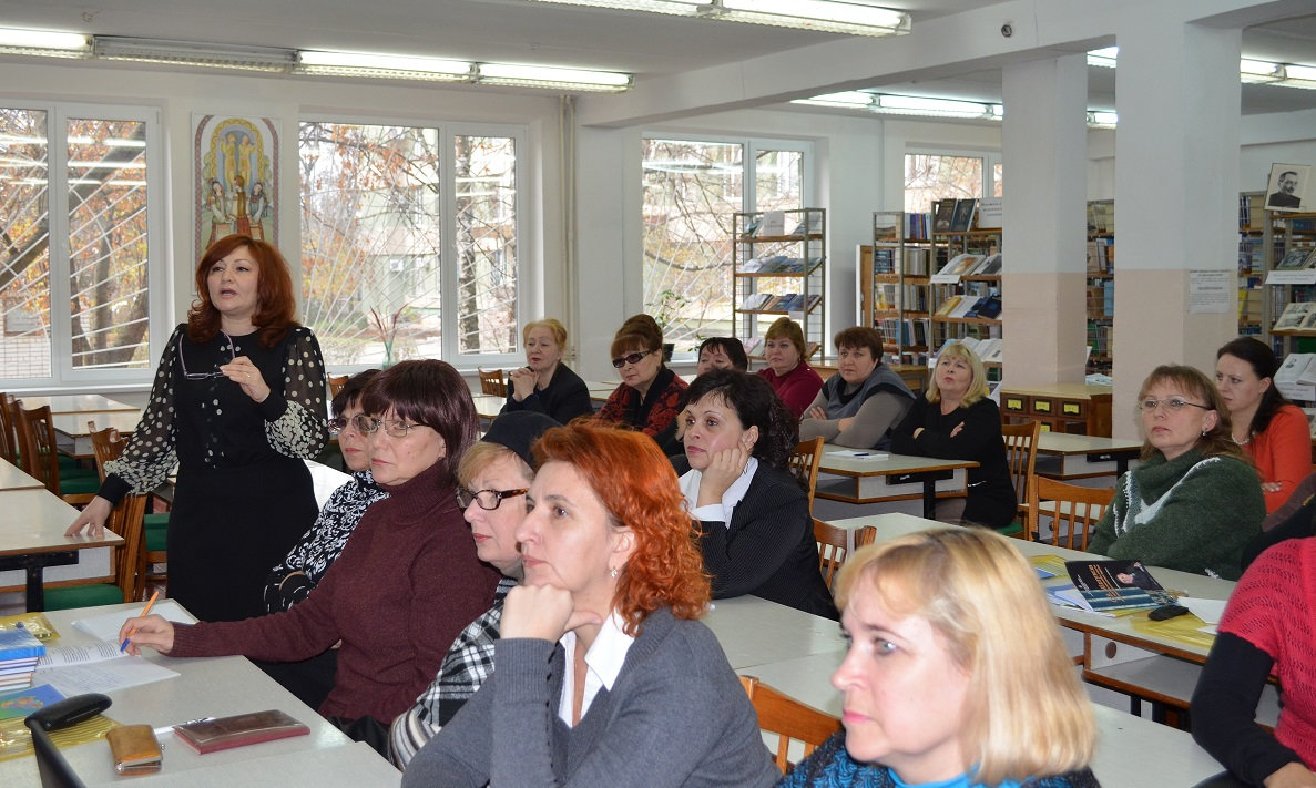 Бібліотекарі херсонських вишів обмінялись досвідом