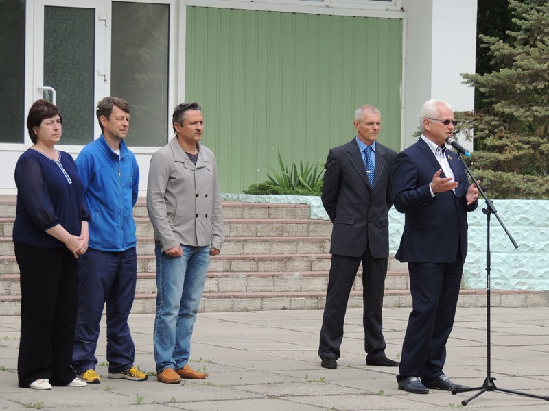 Вже шостий рік поспіль восени та навесні Херсонський державний університет збирає своїх на…
