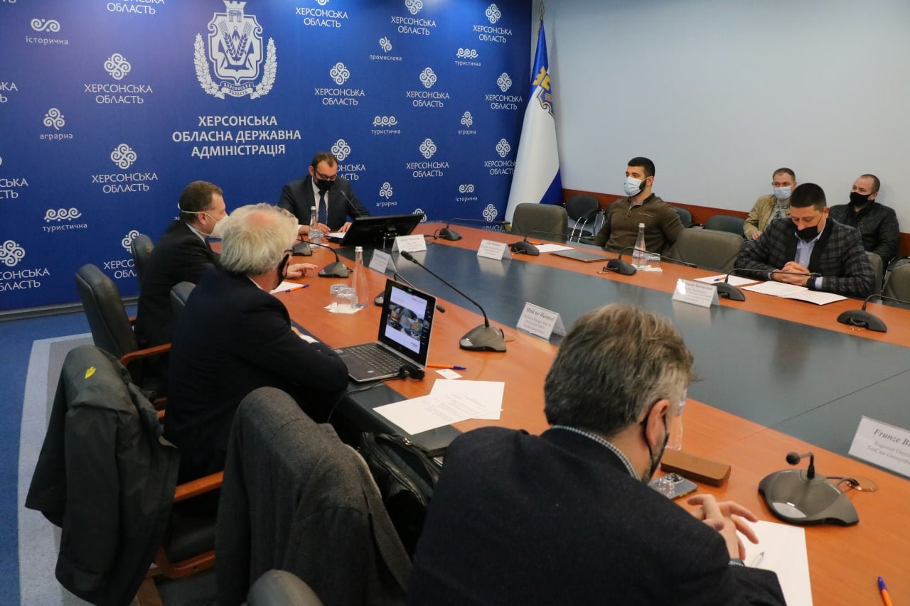 Науковці ХДУ долучилися до обговорення сучасних технологій з берегоукріплення та утворення пляжів