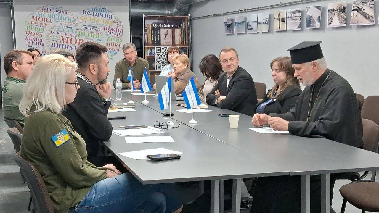 Представниця ХДУ долучилася до круглого столу щодо ідентичності української мови