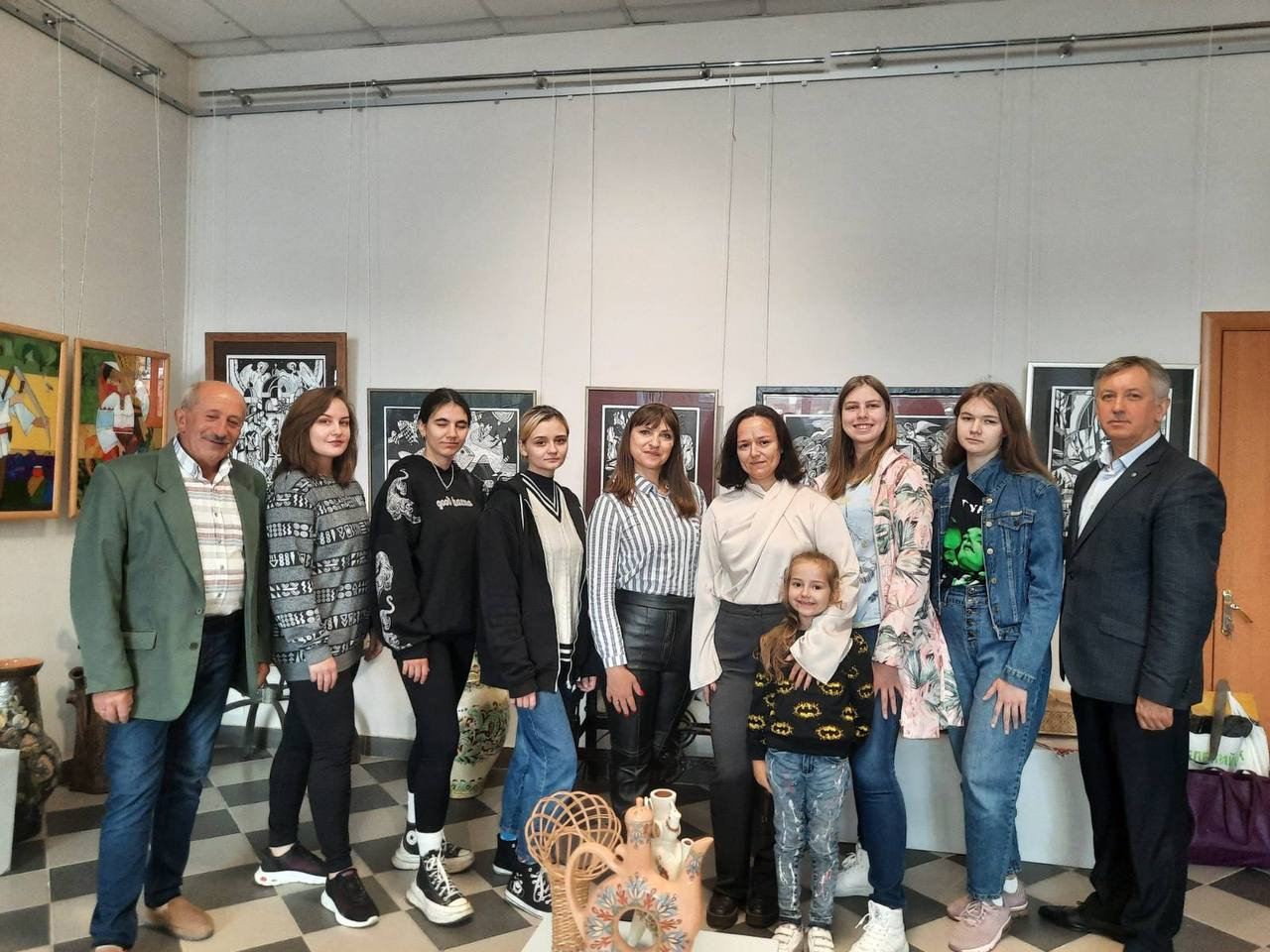 Представники ХДУ відвідали виставкову залу ПНУ