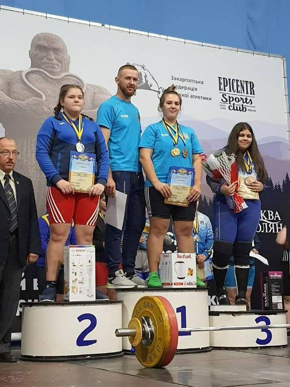 Студентка педфаку — переможниця чемпіонату України з важкої атлетики