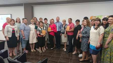 Друзі! Вже стало доброю традицією проводити в Науковій бібліотеці презентації художніх, на…