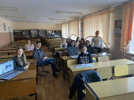 Сьогодні студенти 3 курсу на семінарському занятті з дисципліни «Нотаріат та адвокатура України» разом з доцентом Наталією Петренко говорили про імідж сучасного нотаріуса!