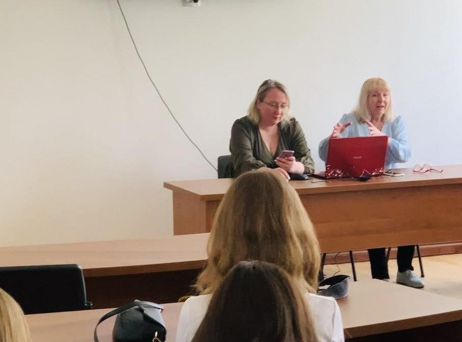 У ХДУ говорили про роль жінок у політиці, праві та науці
