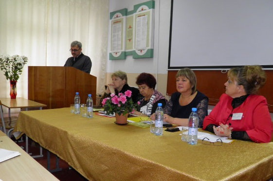 Актуальні проблеми лінгводидактики та сучасної лінгвістики обговорювали на факультеті філології та журналістики ХДУ