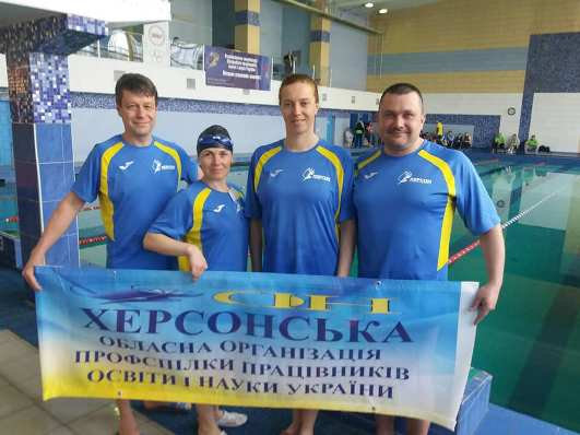 22 квітня в м. Києві в басейні КНЕУ відбулися перші всеукраїнські змагання з плавання серед працівників освіти і науки України.