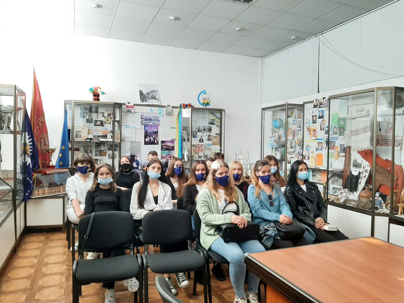 Студенти-першокурсники продовжують знайомитися з історією та сучасністю Херсонського держа…