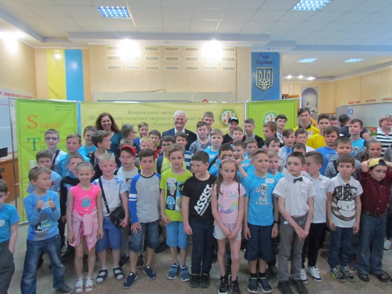 Юні моделісти-конструктори з усієї Херсонщини завітали на STEM-фестиваль до ХДУ