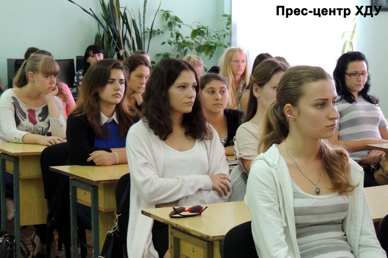 17 вересня у бібліотеці Херсонського державного університету відбулася зустріч студентів ф…