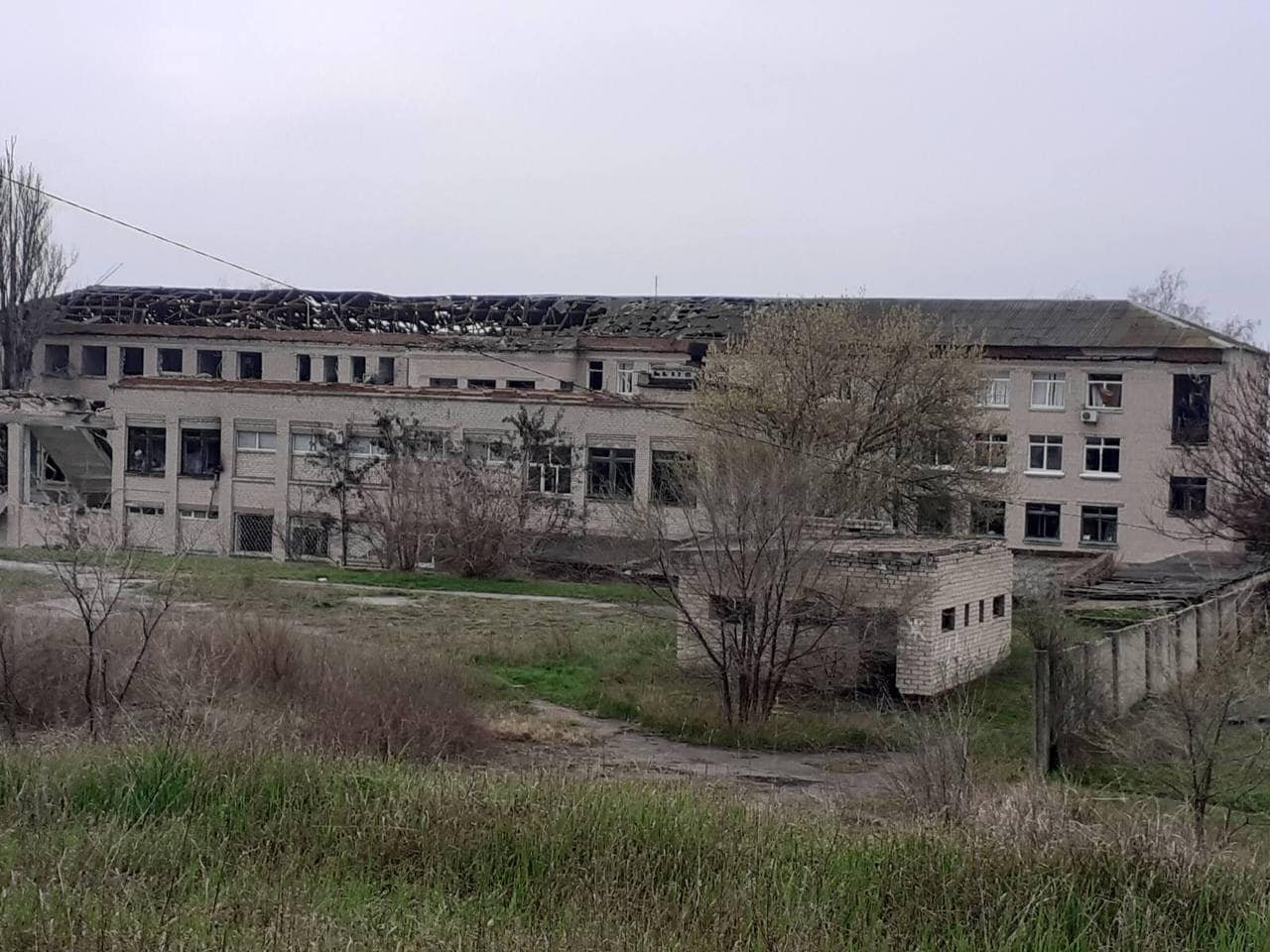 Ворожий снаряд влучив у будівлю Бериславського фахового педагогічного коледжу мені В.Ф. Беньковського ХДУ