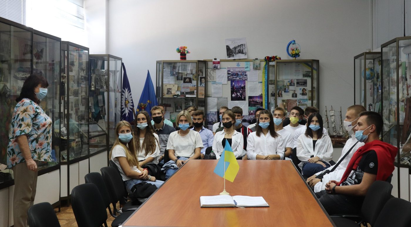 Народний зразковий музей історії ХДУ чекає на відвідувачів
