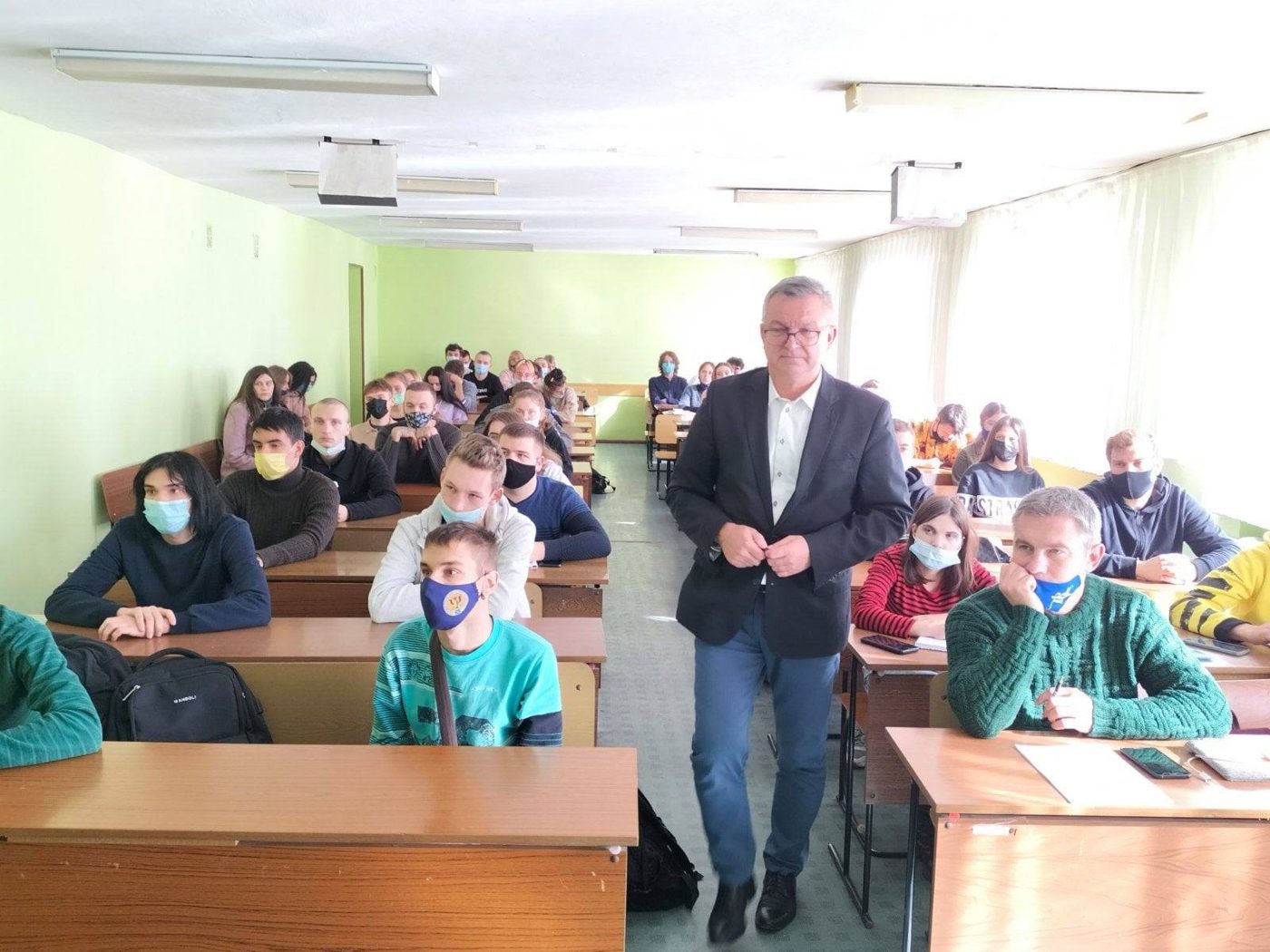 З гостьовою лекцію для істориків ХДУ відвідав професор Роман Дрозд, Поморська академія в Слупську, Республіка Польща