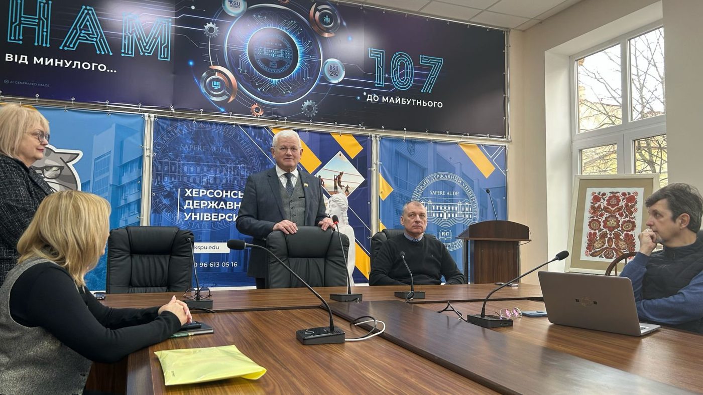 Магістранти факультету психології, історії та соціології отримали цінний досвід з використання ШІ для написання кваліфікаційних робіт