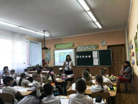Керівники, завідувачі кафедр, викладачі факультету дошкільної та початкової освіти на чолі…